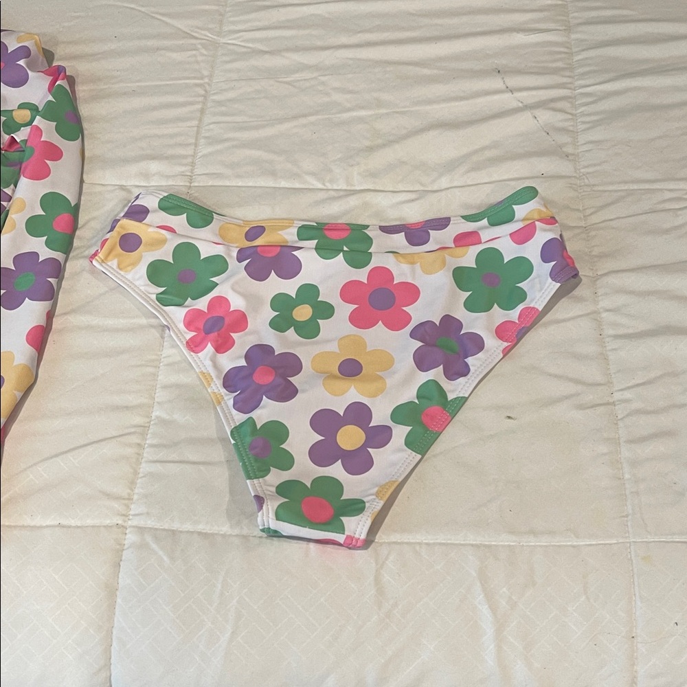 SHEIN Floral Long Sleeve Bikini Set - White, Purple, Green, Pink brand new - Picture 9 of 12